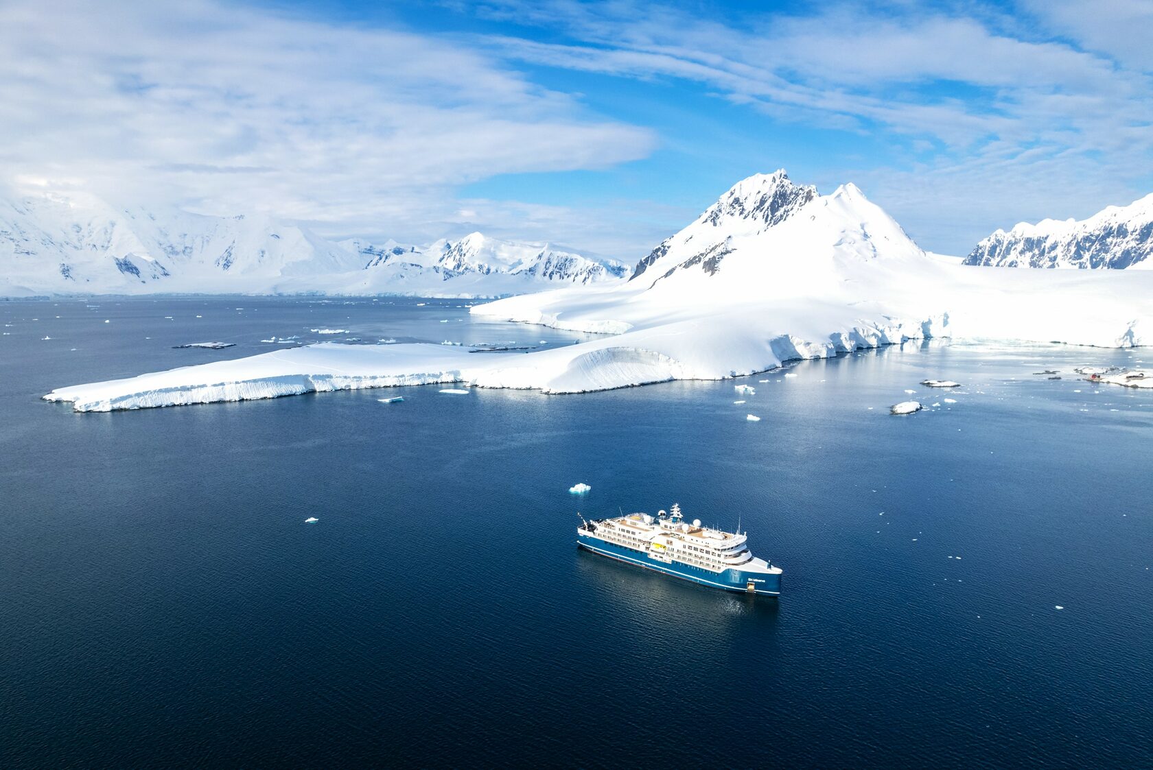 Cruise Antarctica