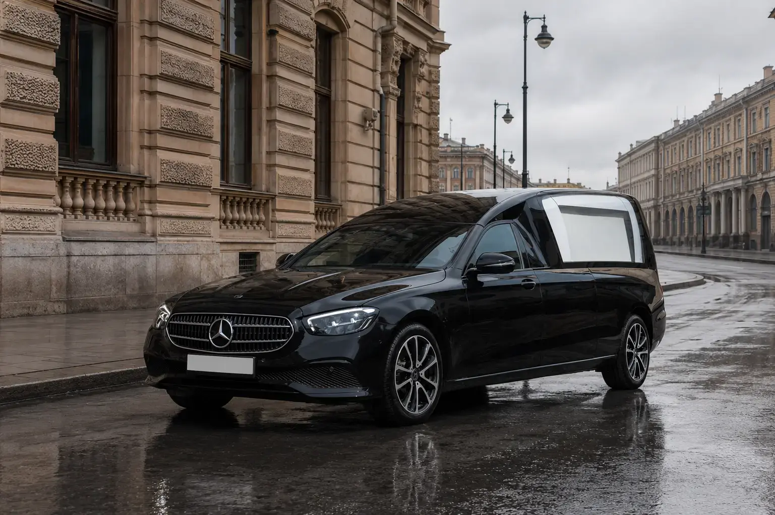 Чёрный катафалк Mercedes-Benz E-Class в Санкт-Петербурге