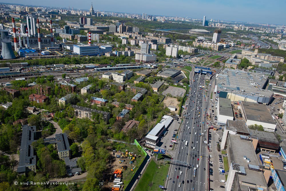 Ленинский проспект московская область. Ленинский проспект с высоты птичьего полета Москва. Королёв город Московская область с высоты птичьего полета. Проспект Вернадского с высоты птичьего полета. Воронеж Московский проспект застройка с высоты птичьего полета.