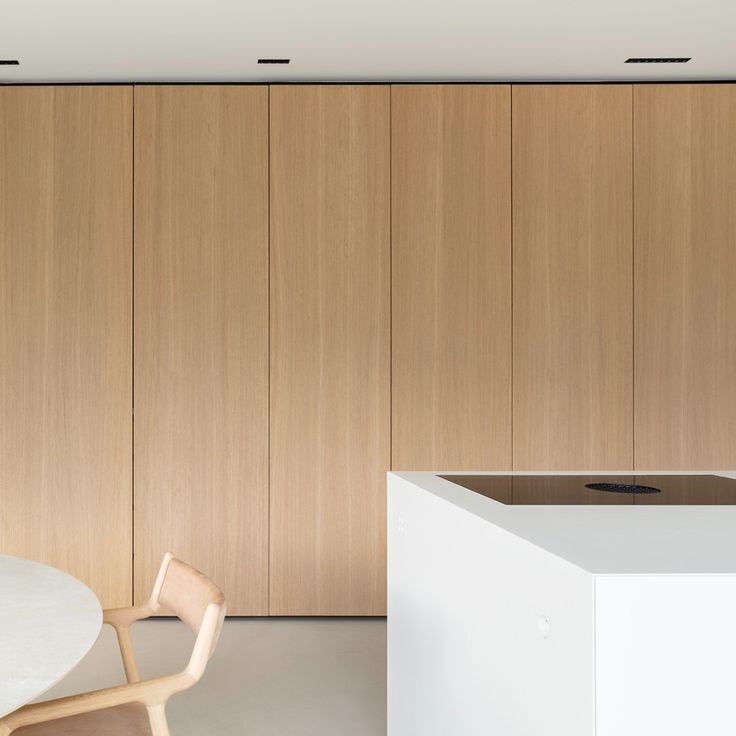 Кухня с дубовыми панелями: