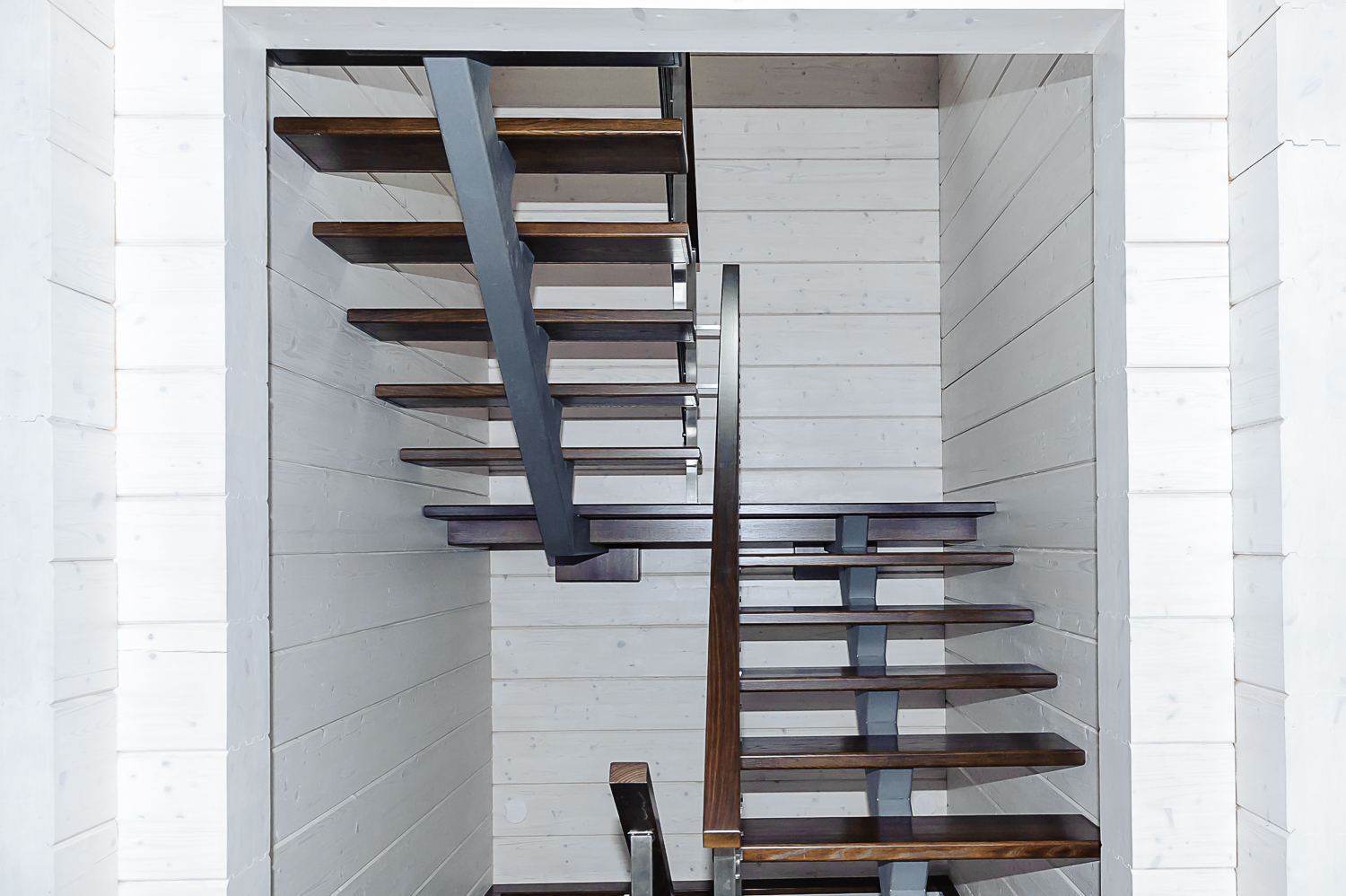 Из чего можно сделать ступени для лестницы на металлокаркасе в доме 98 фото