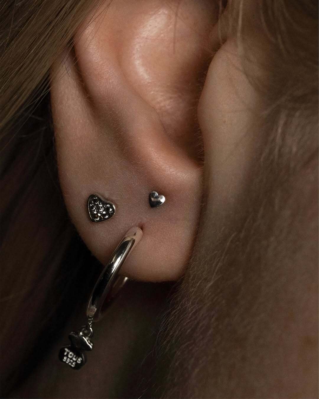 Аккуратный прокол мочки уха