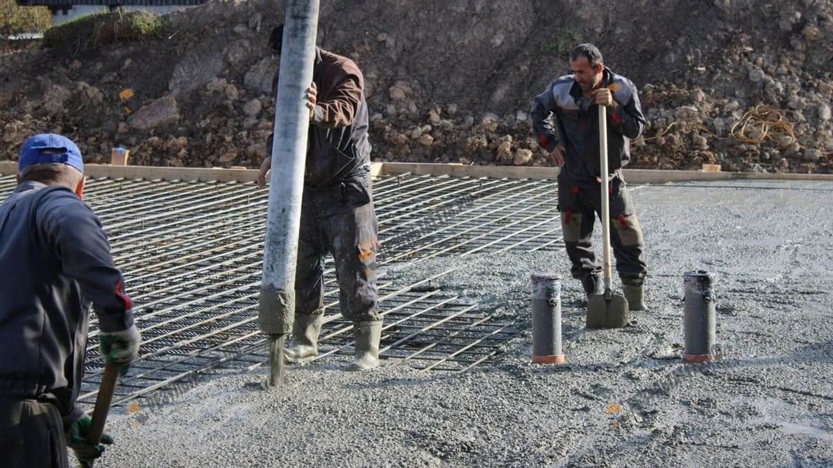 Заливка монолитной железобетонной плиты цена в спб и ло 
