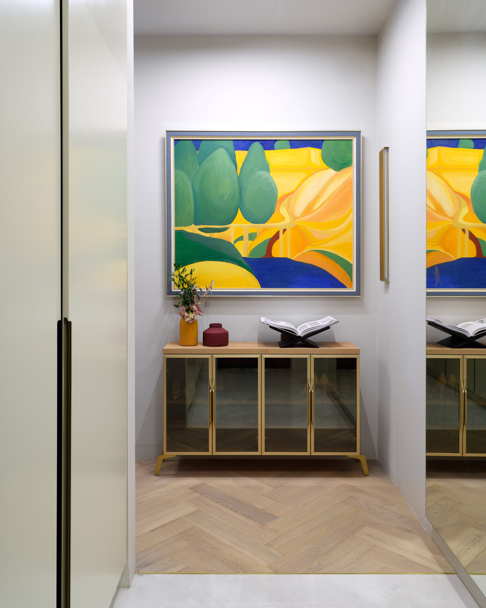 Мебель под ключ для жилых и коммерческих интерьеров