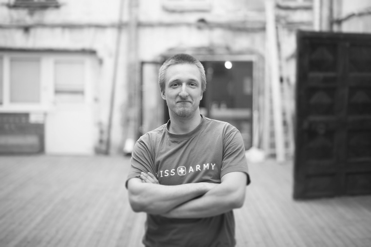 Дизайнер Михаил Ватолин