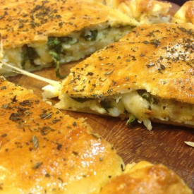 С сыром и зеленью