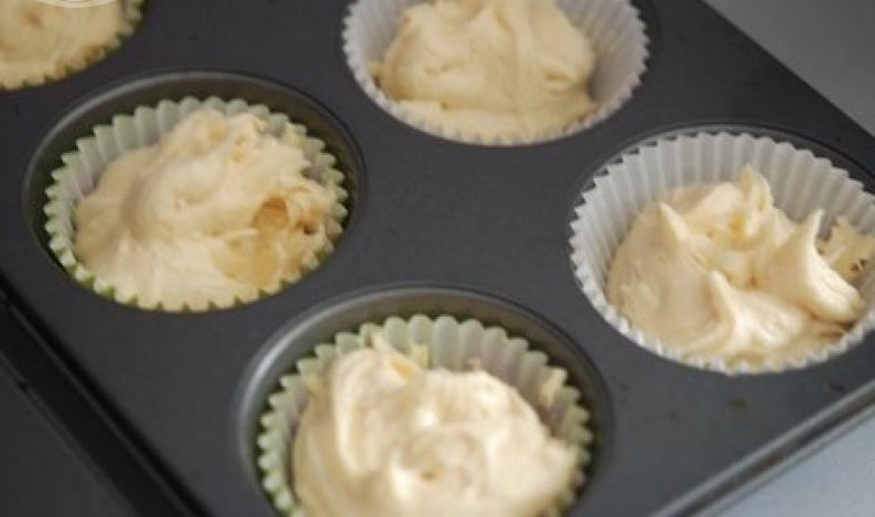 Капкейки из теста. Капкейки из теста. Капкейки. Украсить капкейк лимоном. Приготовление капкейков.