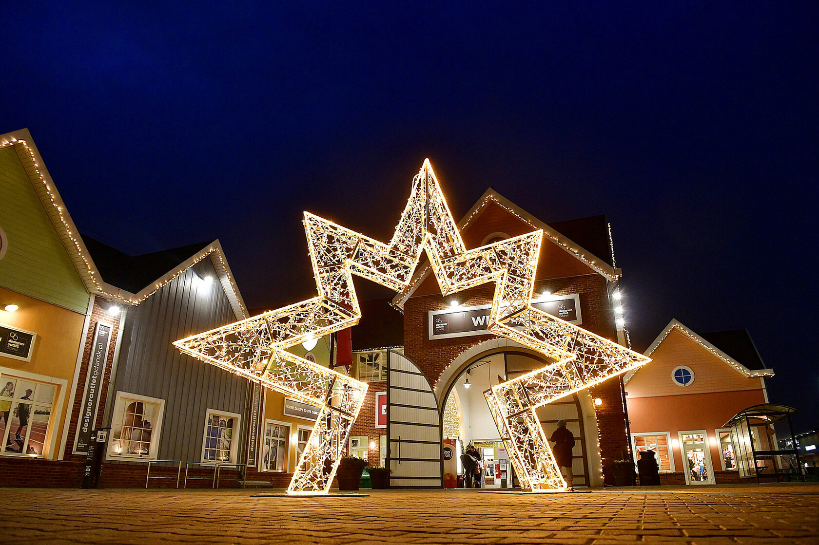 Световые уличные новогодние арки и праздничные тоннели купить
