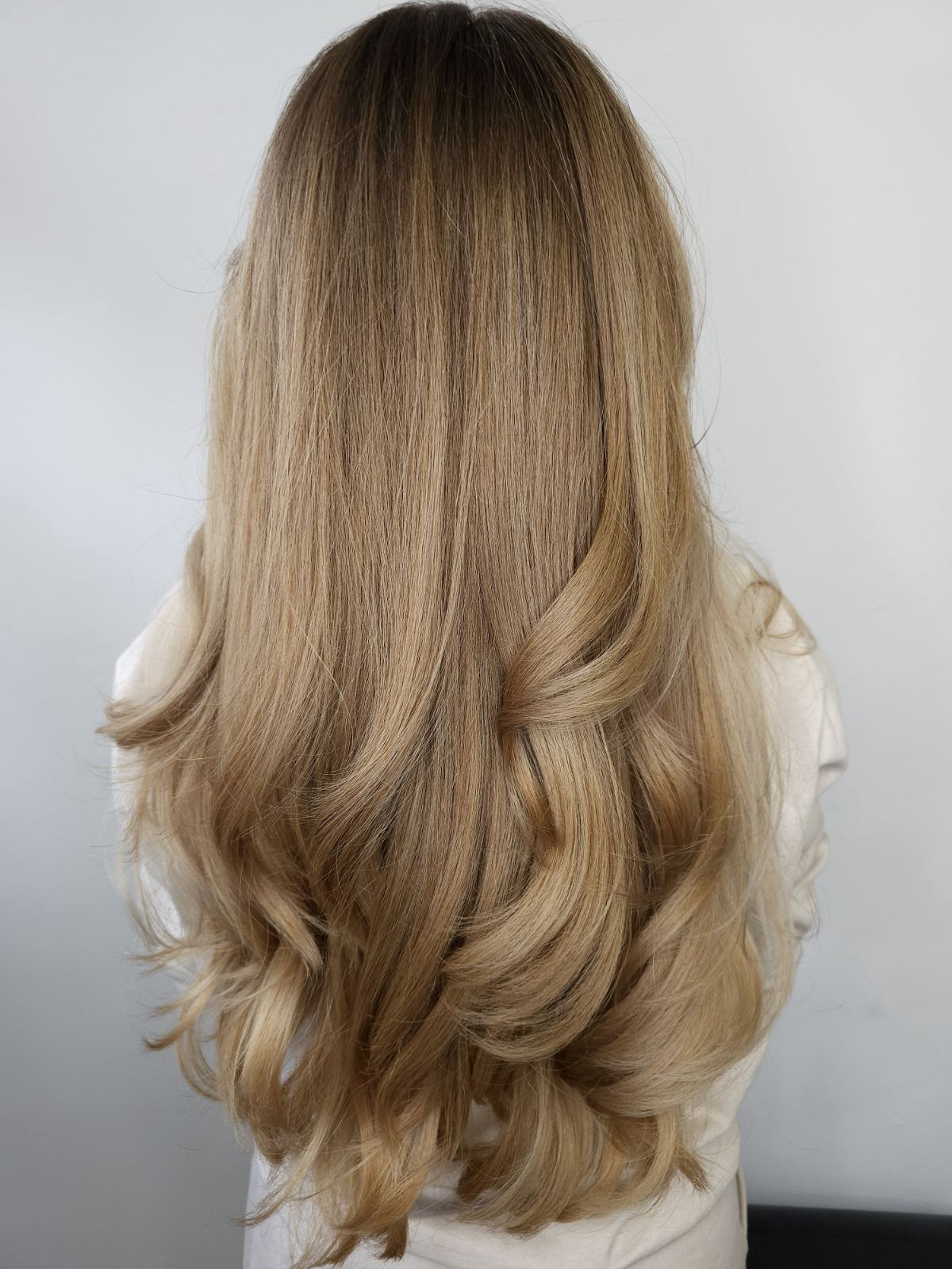 Тенденции в цвета на косата - цвят Русо в стил „Хамптънс“ от Поли Ботева