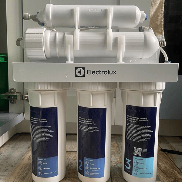 Замена картриджей Electrolux RevOs OsmoProf 500
