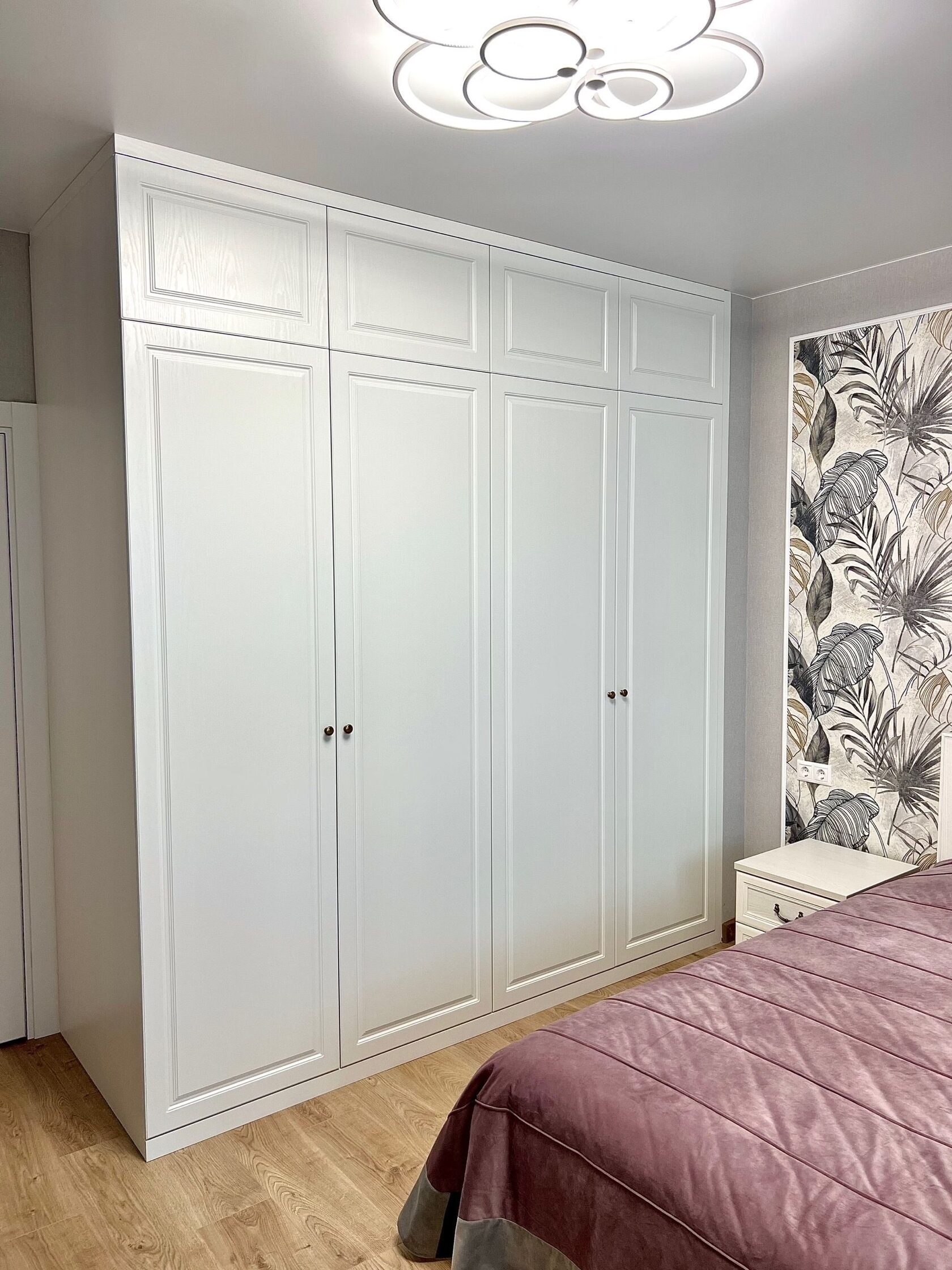 Гардеробная спальня шкаф на заказ распашной