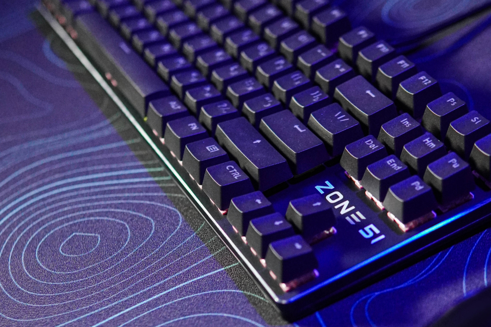 Клавиатуры для компьютерного клуба