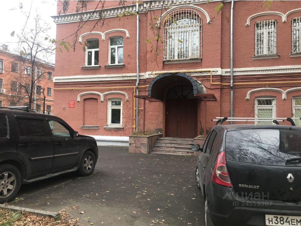 Кирпичный фасад