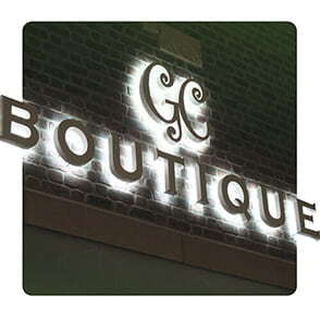 Вывеска рекламная с контражурной подсветкой