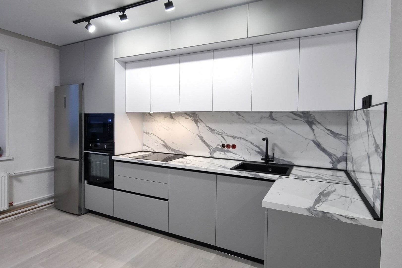 Угловые кухни от фабрики Renovation