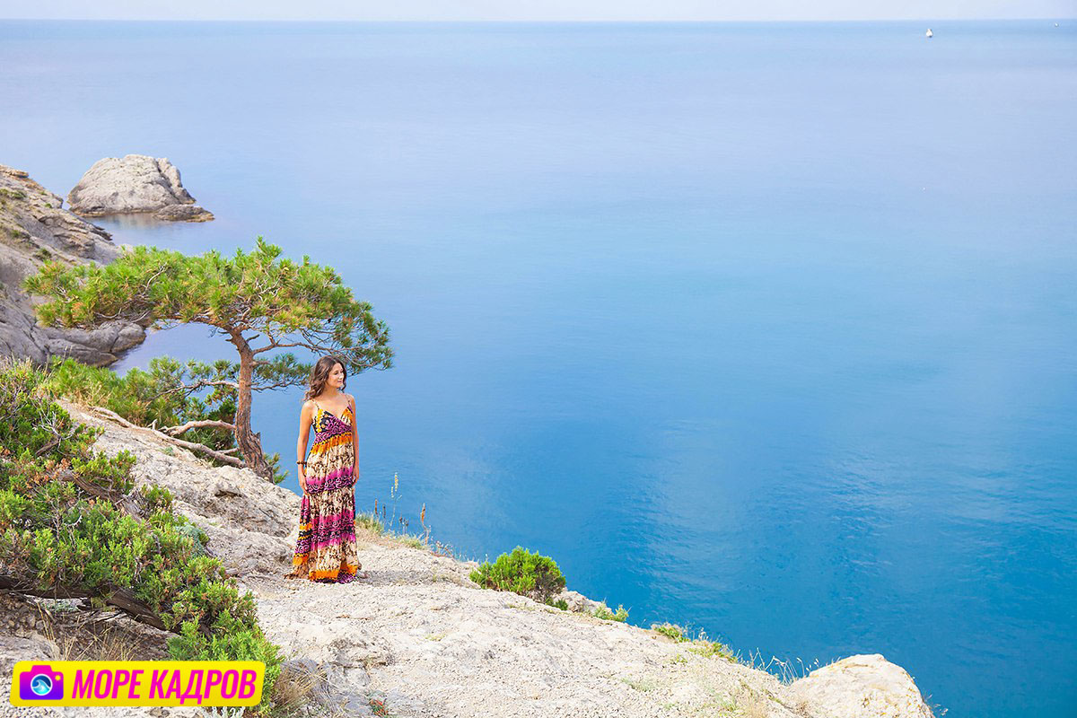 индивидуальная фотосессия с видами на море на тропе Голицына в Новом свете
