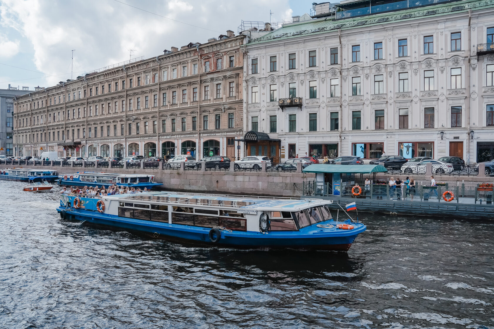 Экскурсия на теплоходе питер