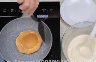 Приготовление панкейков на молоке на сковороде: шаг 11