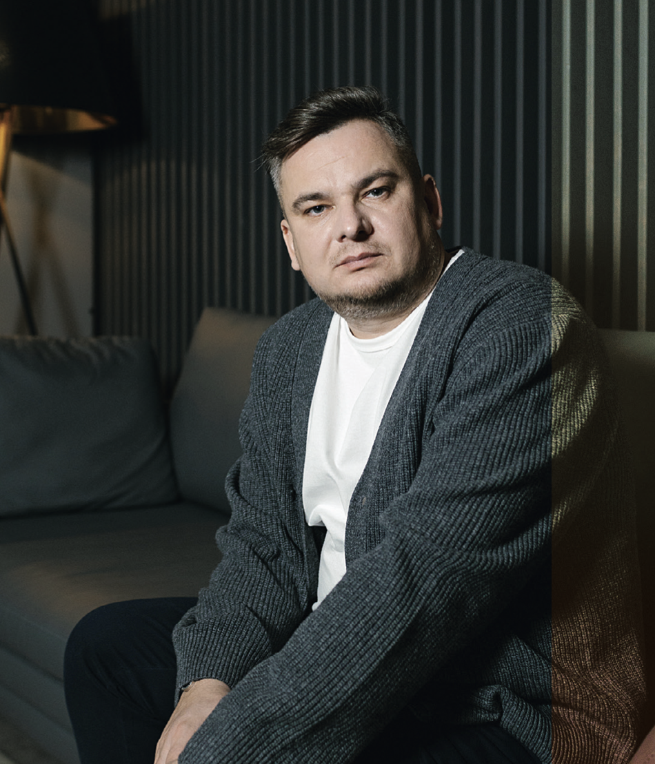 АНДРЕЙ ЗАВАДСКИХ