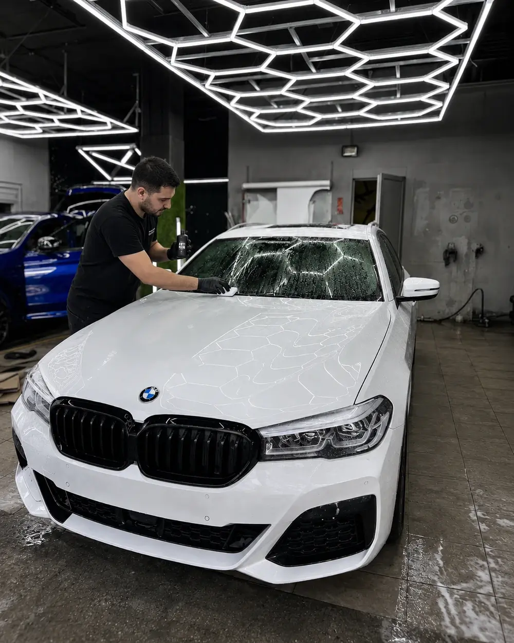 Нанесение антидождя на BMW в G LAB, Пушкино