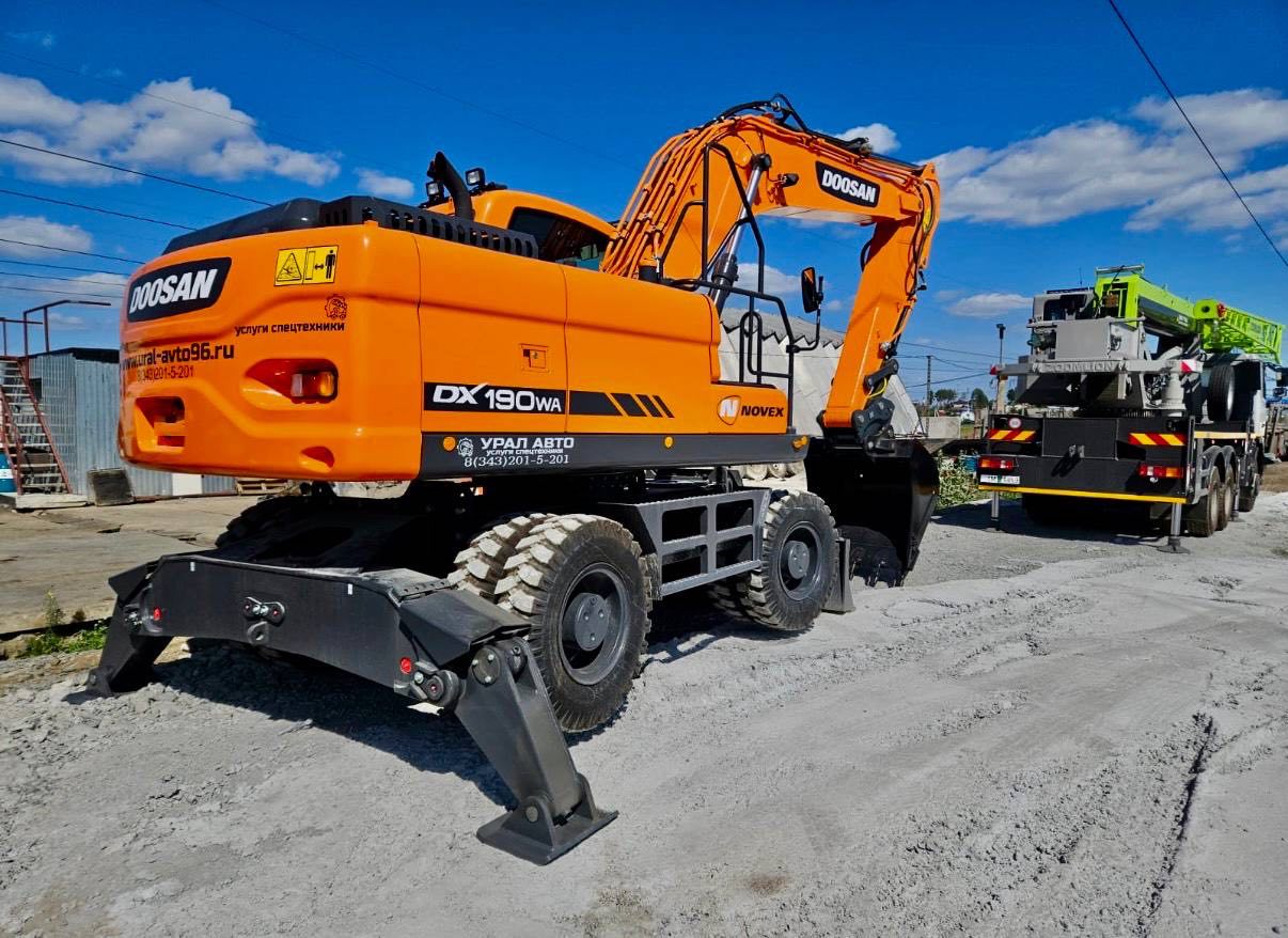 Колёсный экскаватор DOOSAN DX190WA