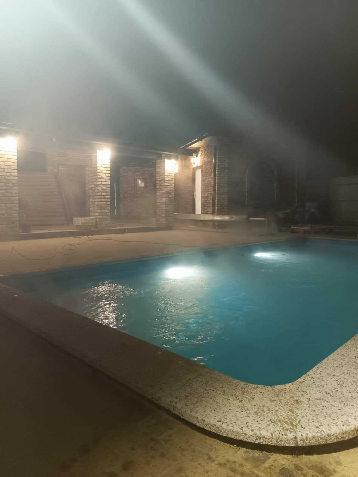 Дом отдыха с теплым бассейном. Кантри резорт вербилки бассейн. Руза отель лес резорт. Парк солнечный в солнечногорске. Лес резорт отель подмосковье.