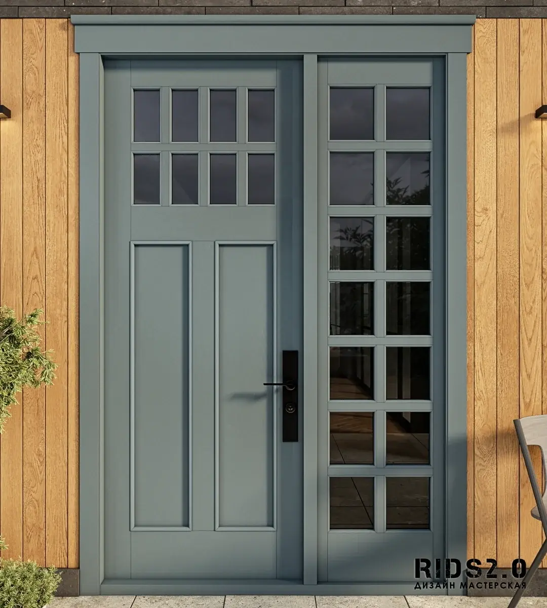 Входная уличная дверь в дом