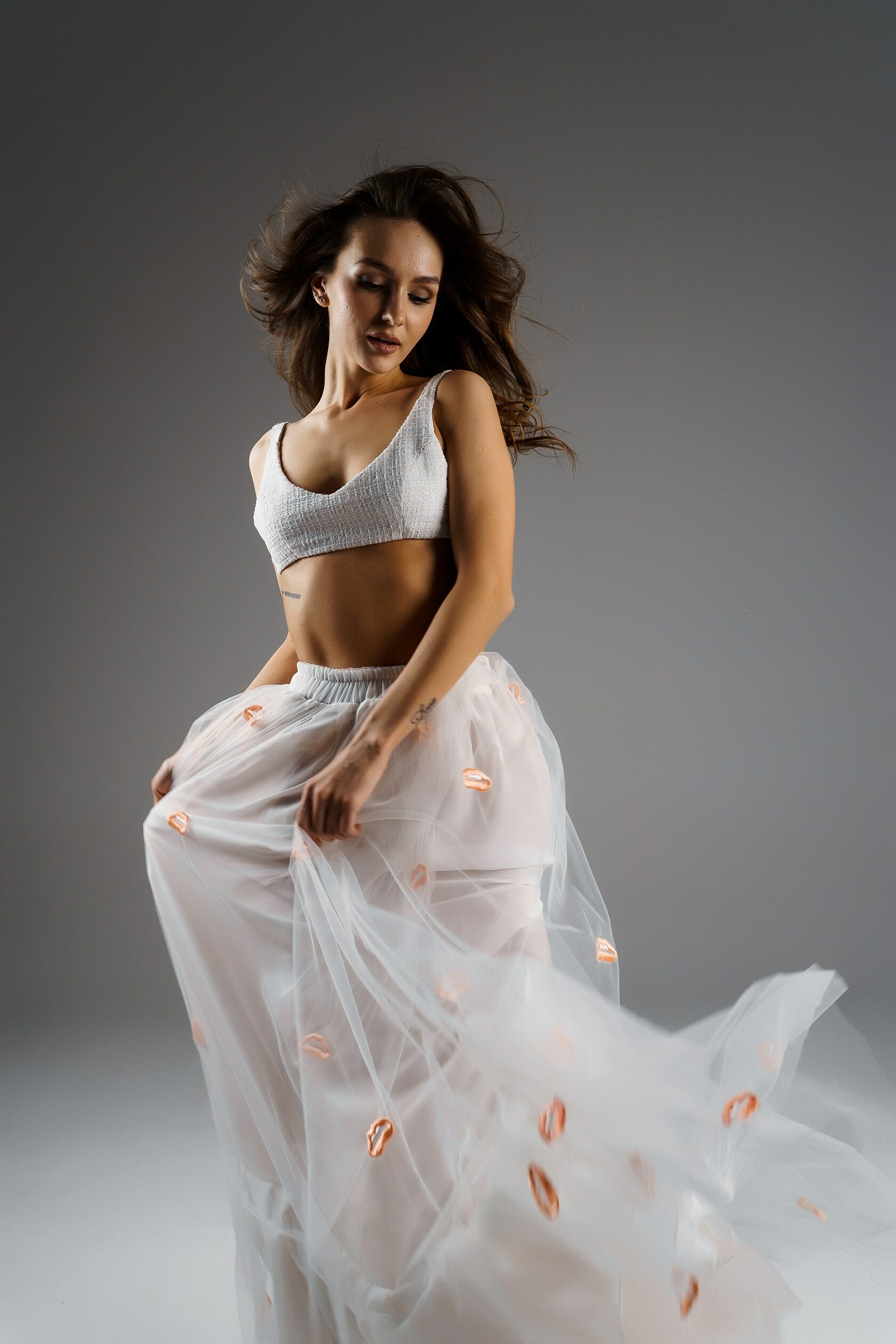 Белая юбка из шифона с шелком, фатин с вышивкой