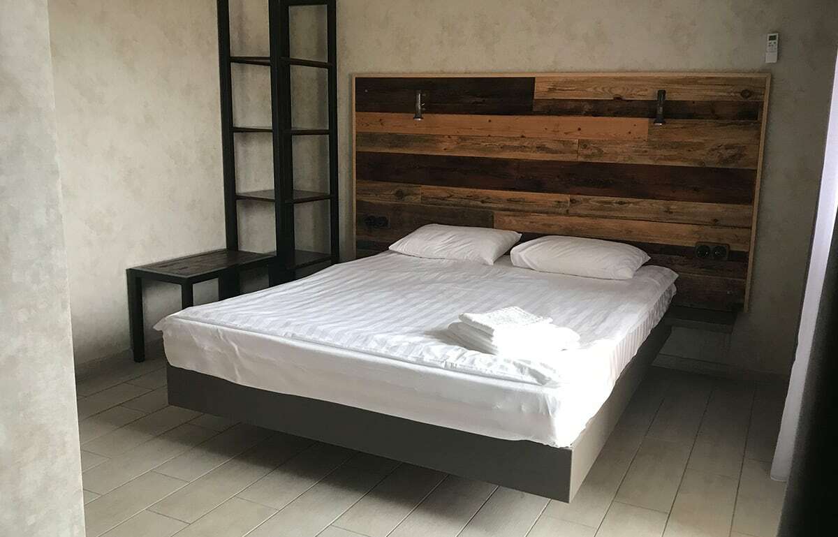 тюмень, ул. седова 19 тюмень. уоллатон-холл внутри. , 19, станица благовещенская. ул.