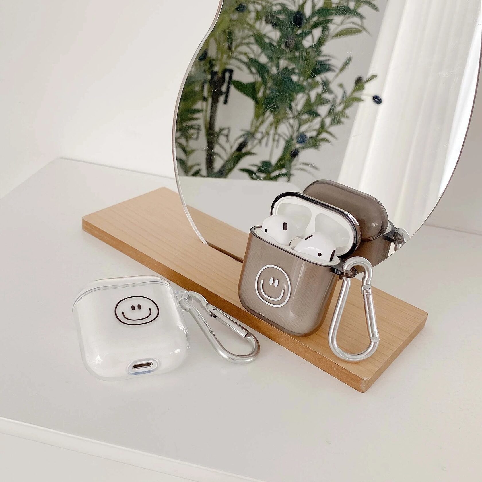 Печать на чехле AirPods