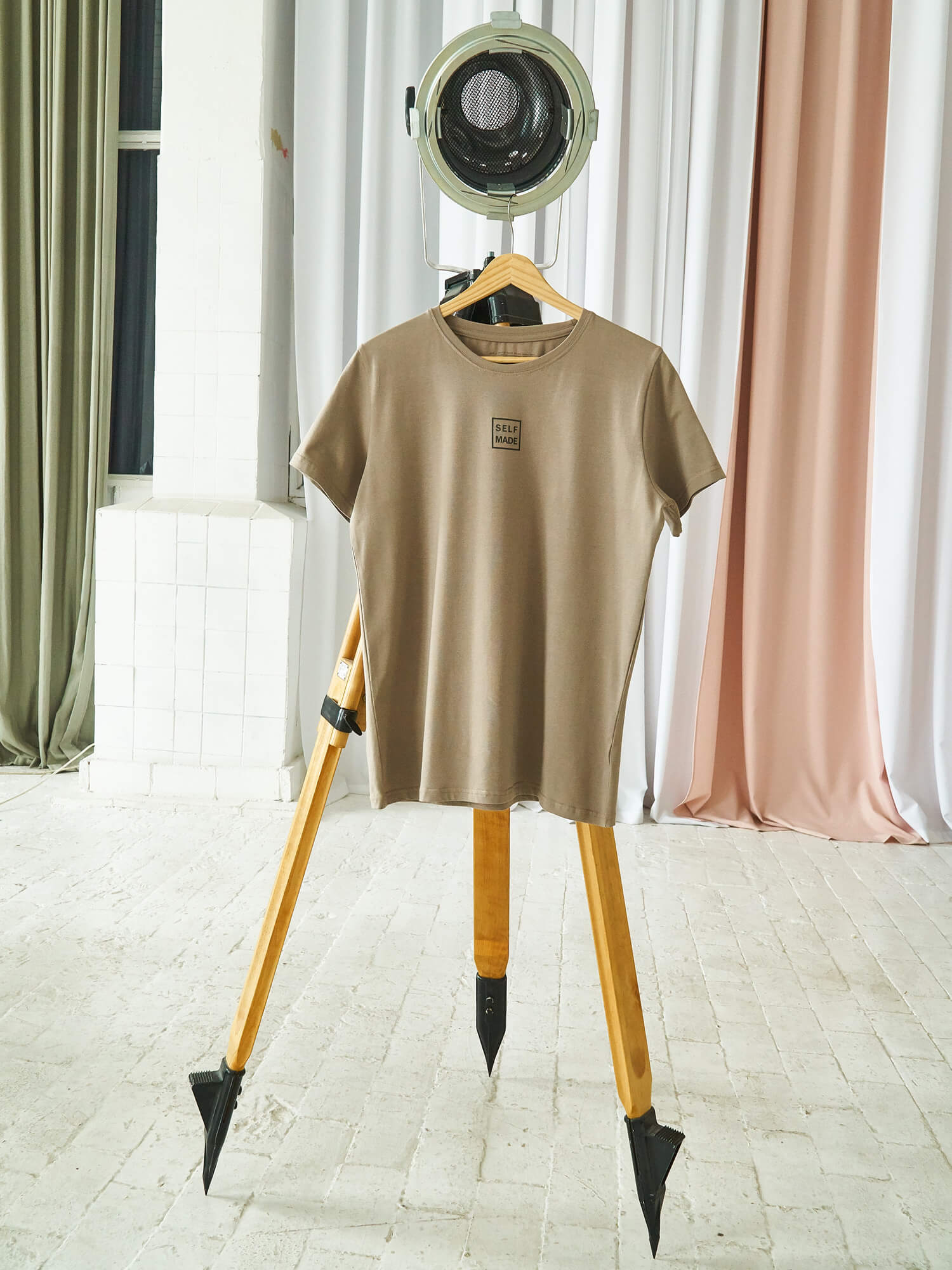 Пошив футболок на заказ оптом в Москве | цена в Техникум