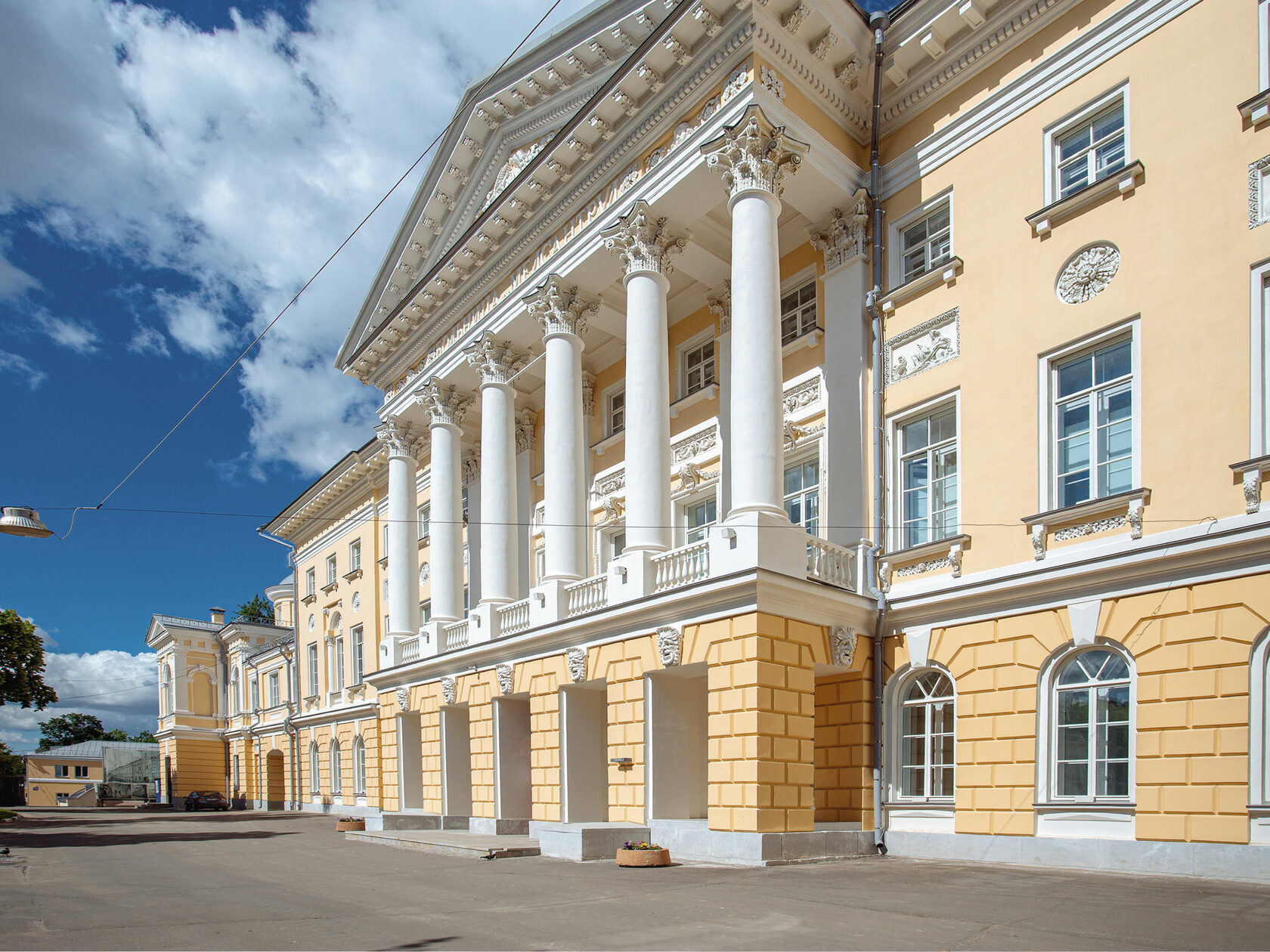 Яузская больница ул. 11/6, стр.1