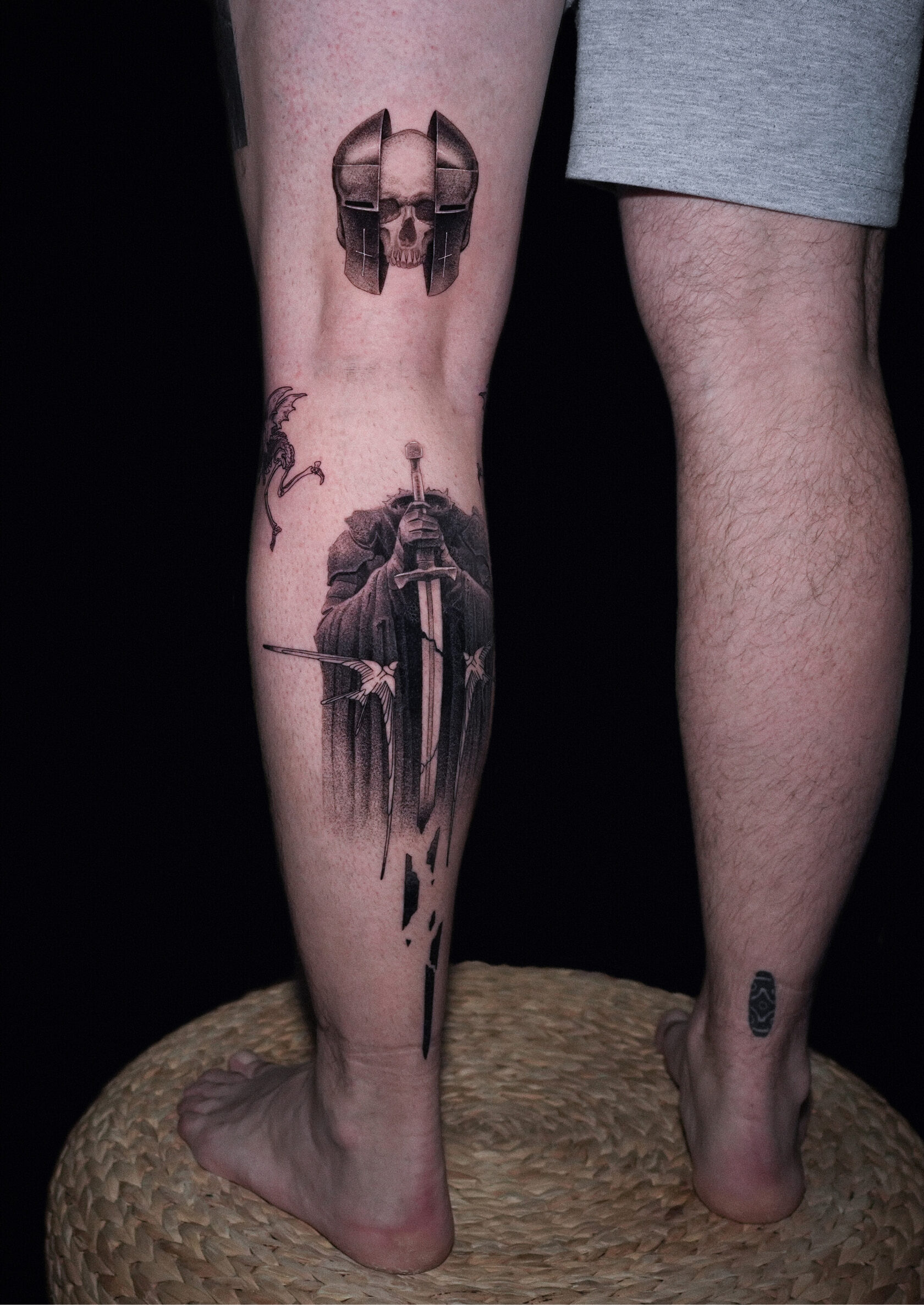 tattoo on the leg