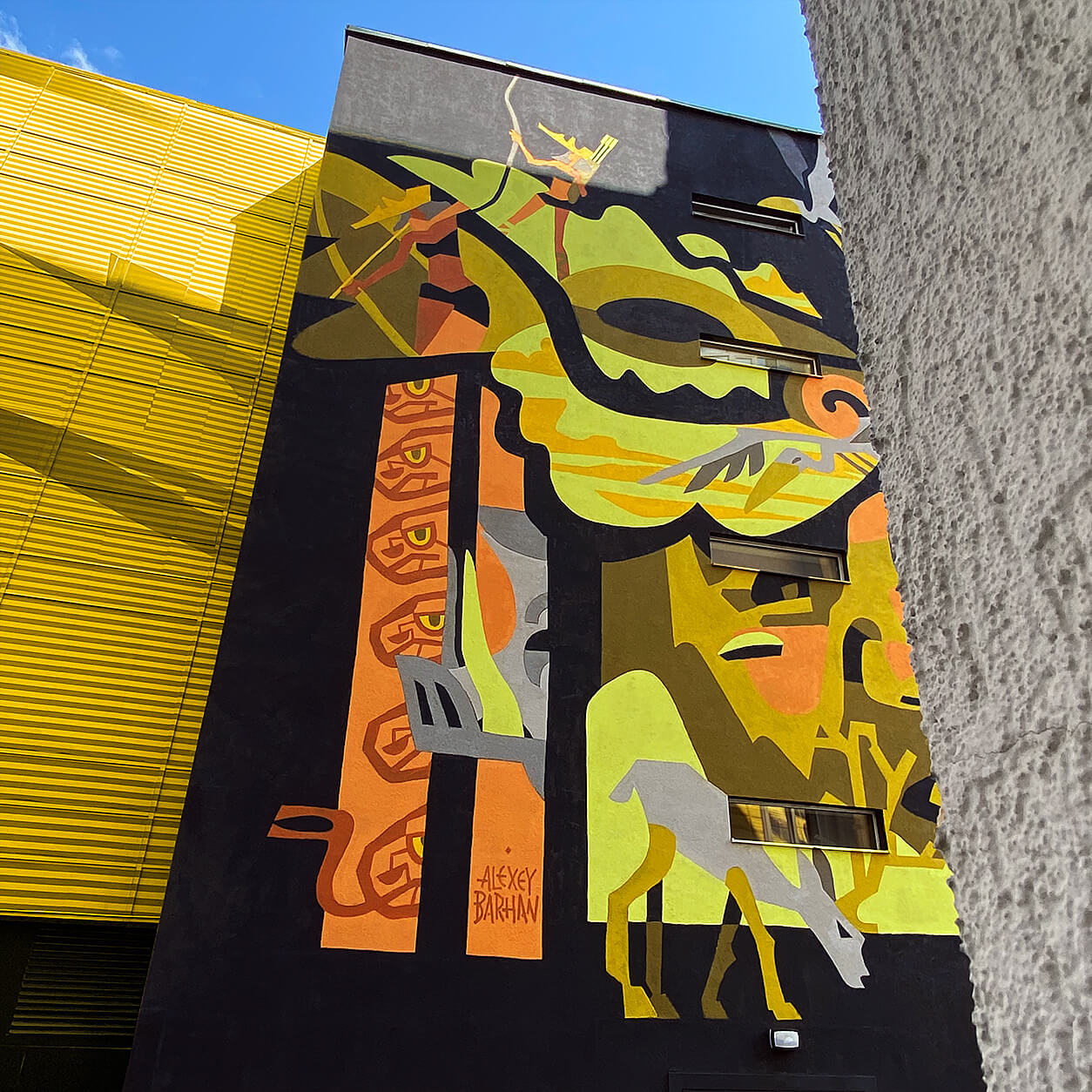 Росписи в Екатеринбурге на фестивале Стенографиия. Муралы авторства Алексея Бархана.