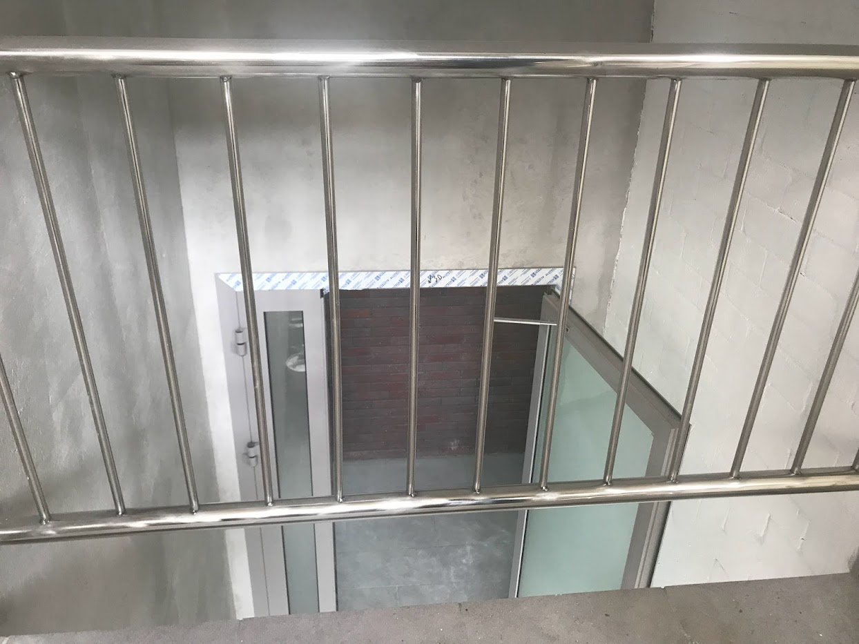 Ограждение лестницы из нержавеющей стали и перила лестничные - цена за ...