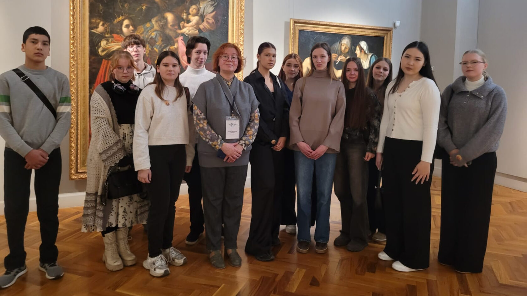 В рамках учебной программы студенты Академии туризма посетили музейный центр «Эрмитаж-Урал»