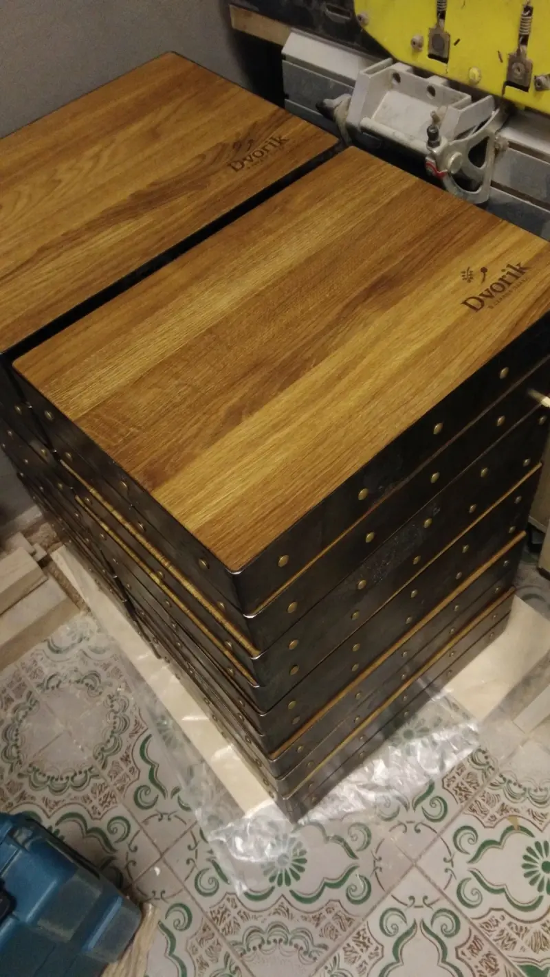 доска для подачи из массива