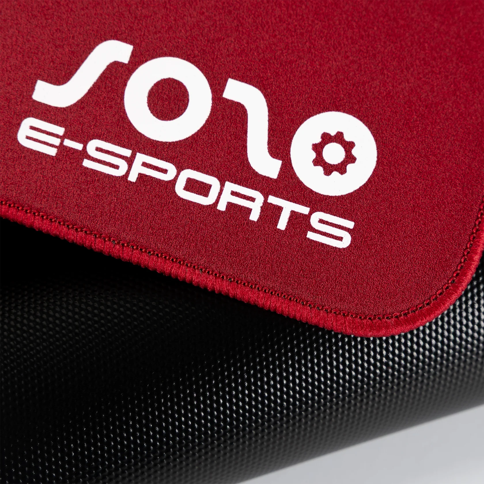 SOZO E-SPORTS RUSH Wine Red — крупный план поверхности и края