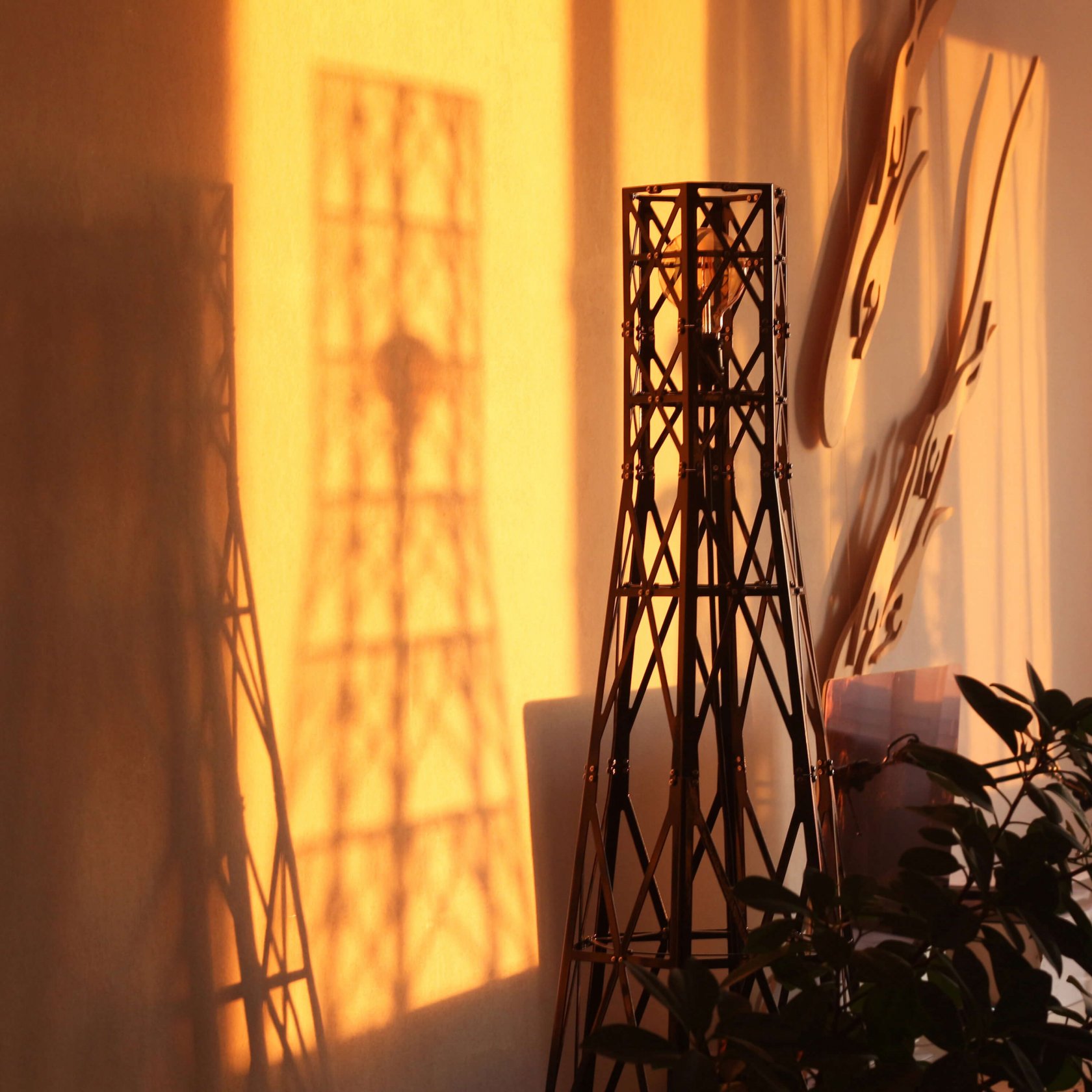 Chandelier_light globe напольная лампа. Торшер tripod floor lamp. Торшер напольный stand u60. Торшер напольный «вереск», е27, 40 вт, 51 × 51 × 157 см. Торшер uttermost 28568.