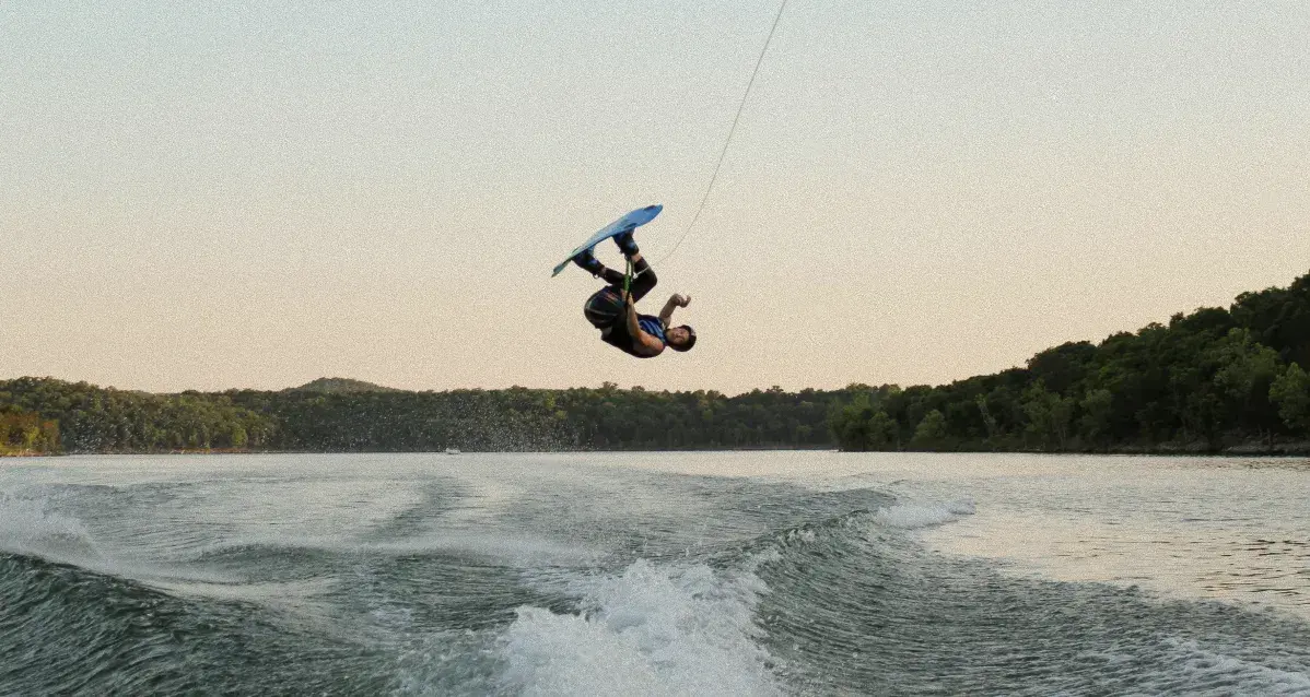 Вейкбординг за катером на Волге — VOLGA WAKE CLUB, Самара