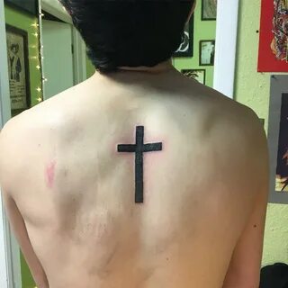 Мужские тату крест на грудине (69 фото)