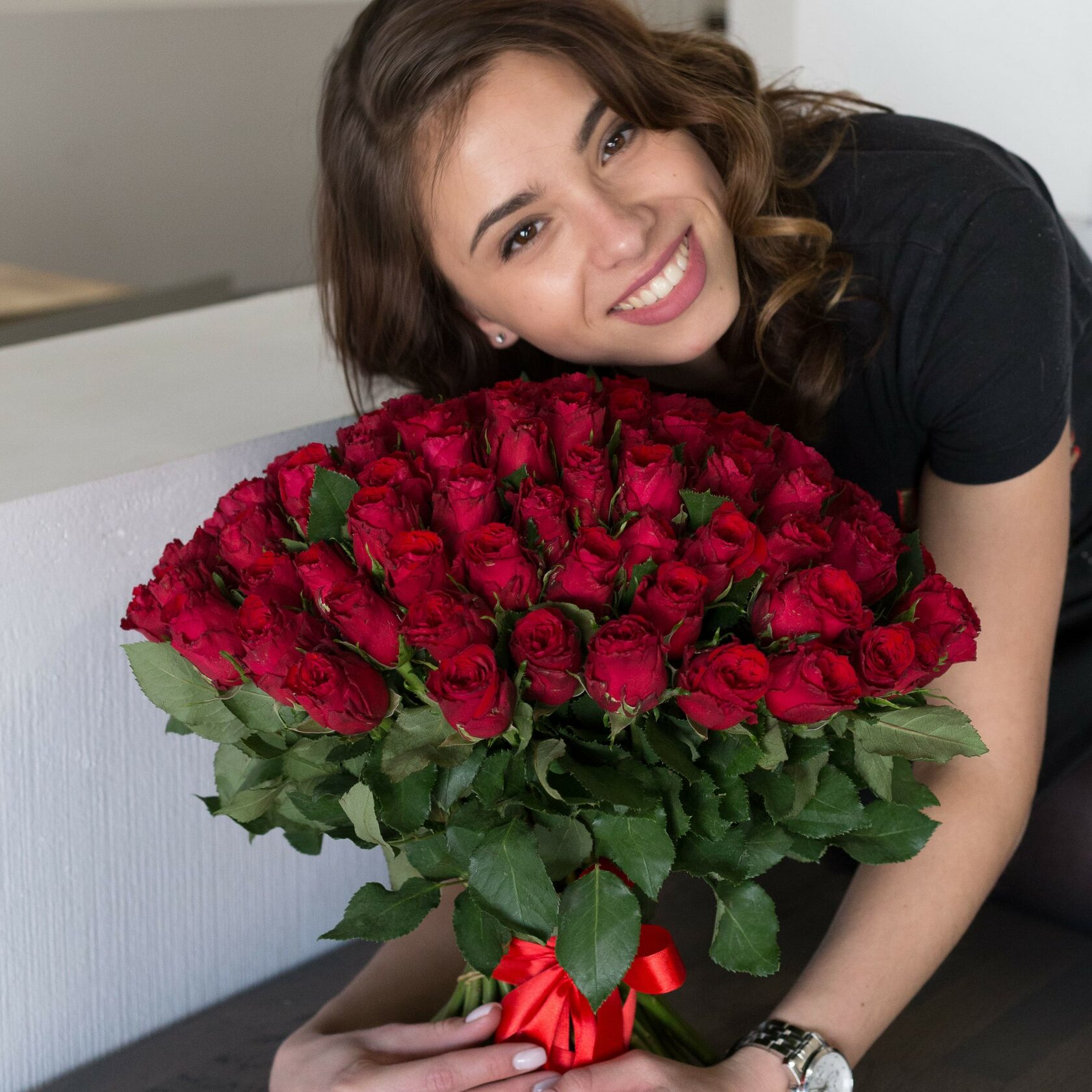 Купить розы в новосибирске недорого. Самые дешевые розы. Розы купить. Розы цена.