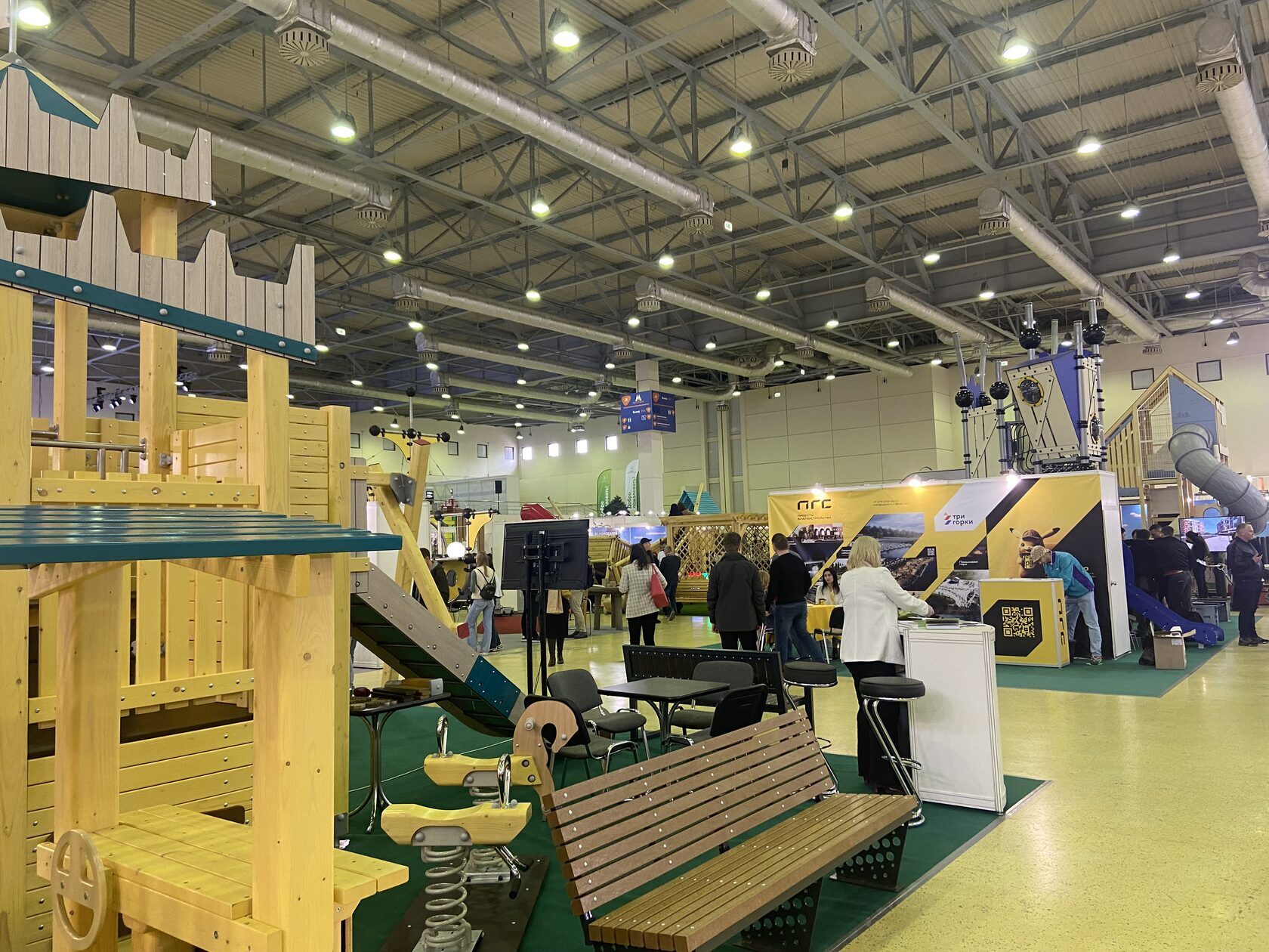 3 международной выставке, конструкции из дерева