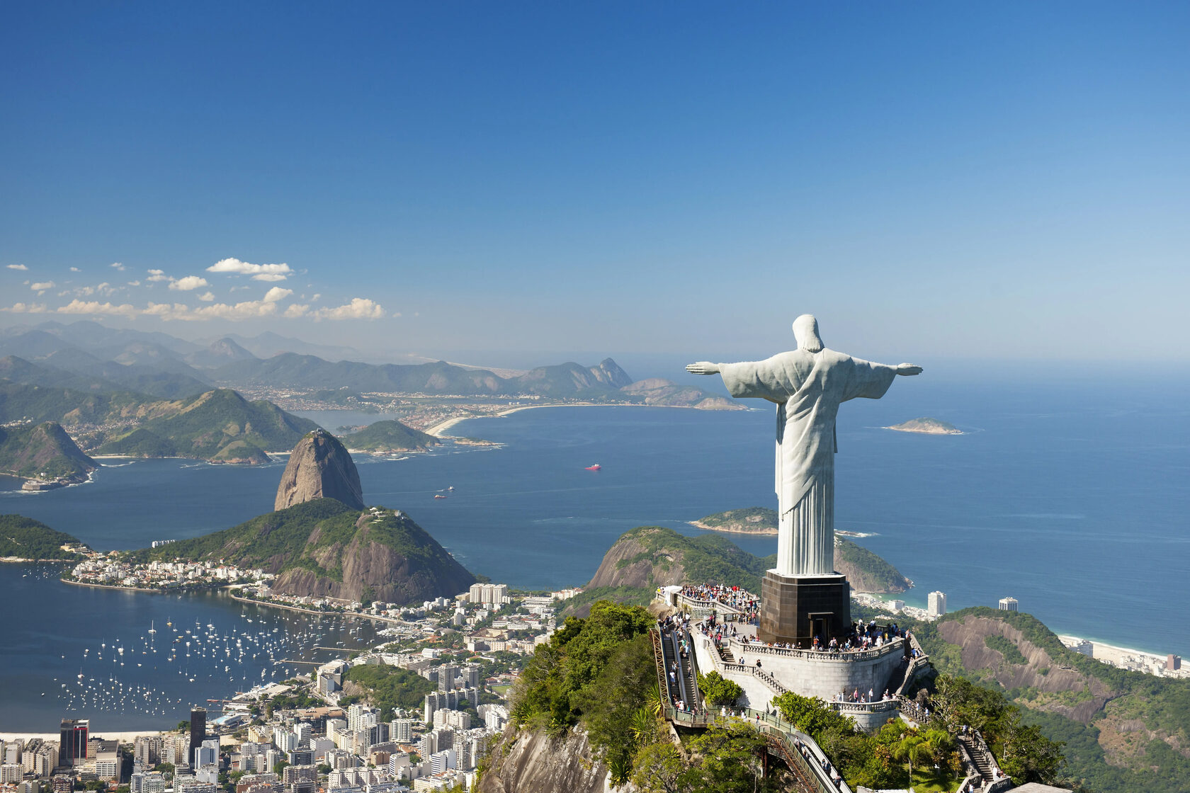 Sol de janeiro rio. Статуя Христа в Рио-де-Жанейро. Статуя Христа-Искупителя Бразилия. Южная Америка статуя Христа Искупителя. Рио-де-Жанейро (город в Бразилии).