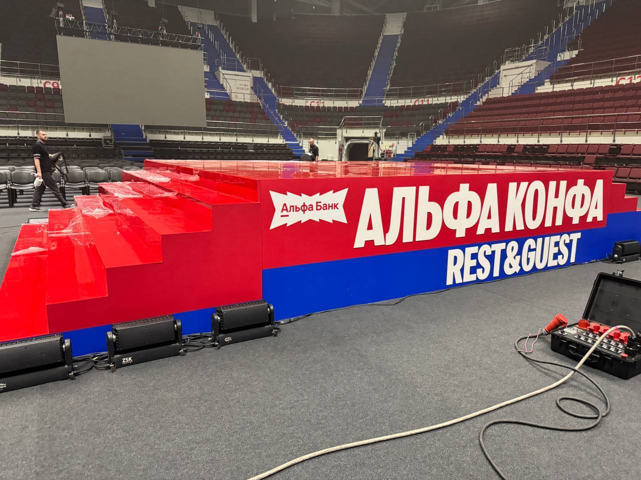 Застройка сцен для мероприятий MARGARET GROUP