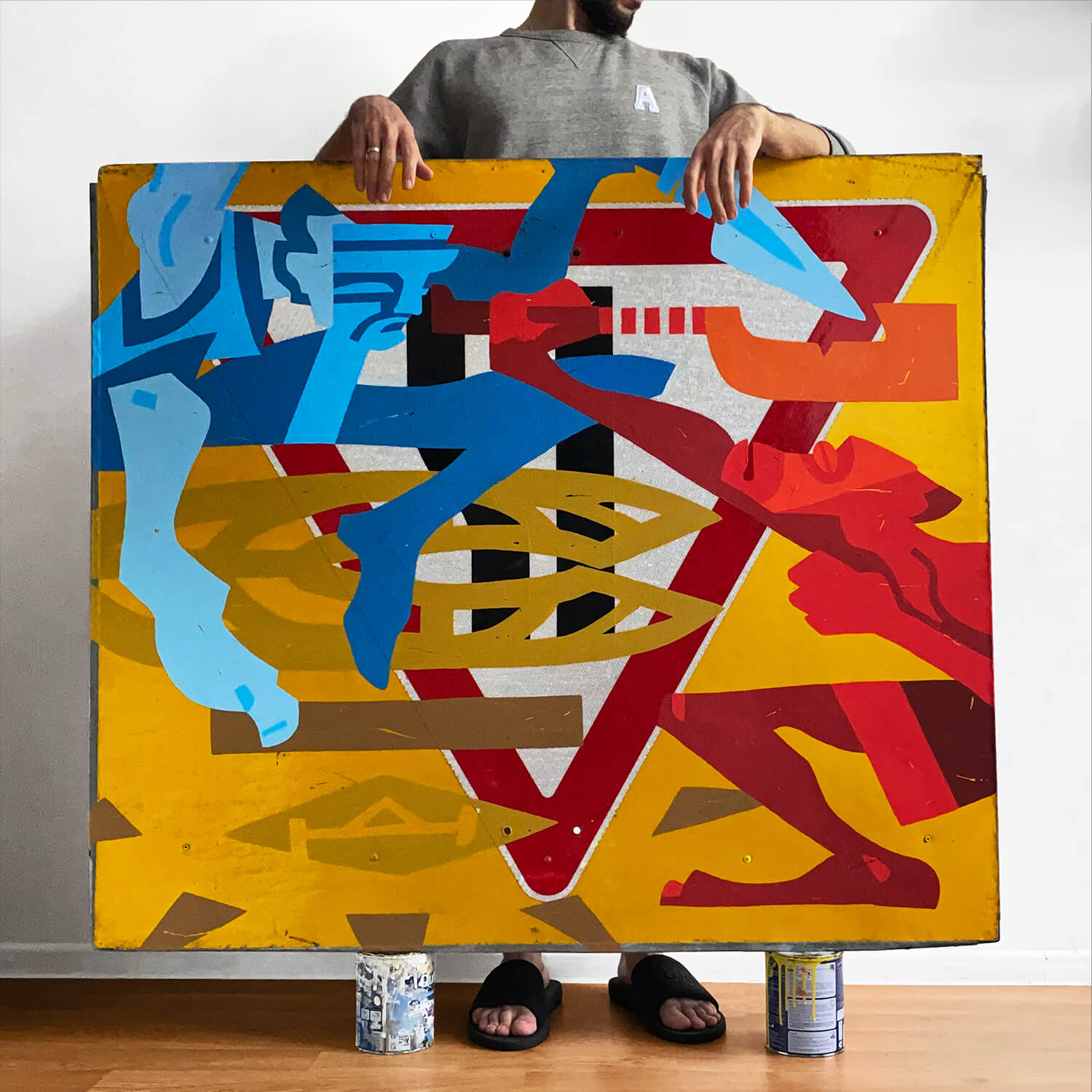 Графика на дорожных знаках. Автор Алексей Бархан.