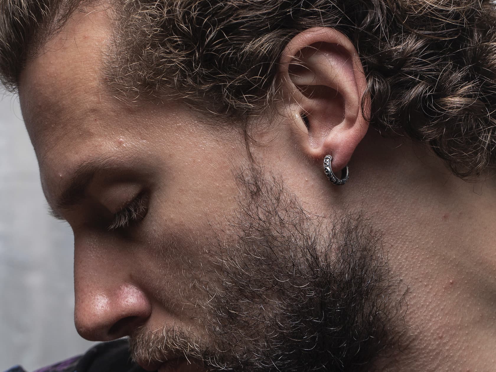 Мужская одиночная серьга