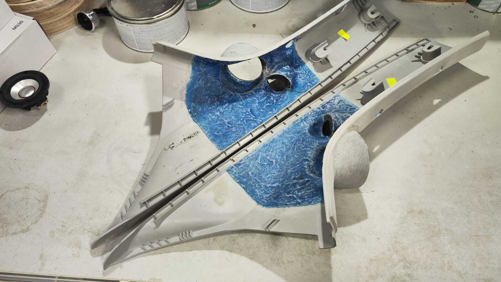 volkswagen multivan t6 подиумы под акустику