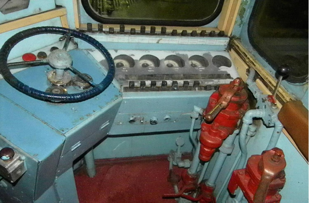 Кабина интерьер  электрова ВЛ26 