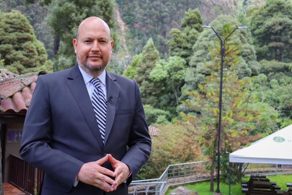 Rector de la Universidad de América